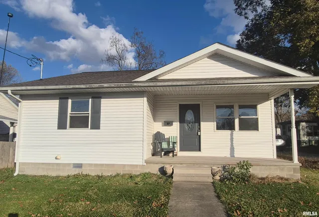 $92,500 | 1116 South Land Street, Harrisburg, IL 62946