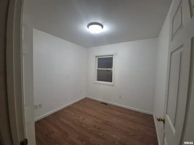 $92,500 | 1116 South Land Street, Harrisburg, IL 62946