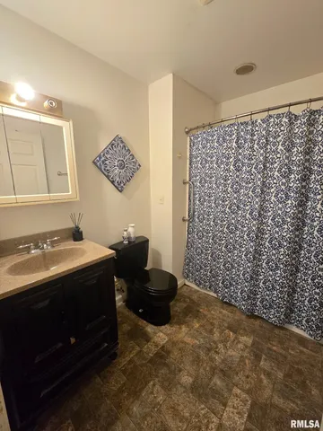 $92,500 | 1116 South Land Street, Harrisburg, IL 62946