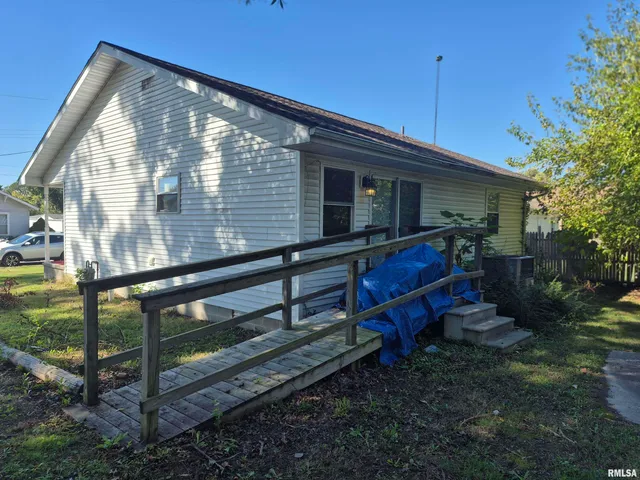 $92,500 | 1116 South Land Street, Harrisburg, IL 62946