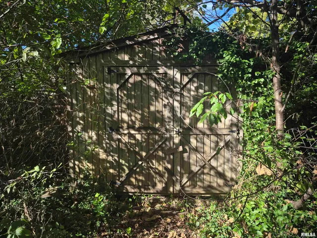 $92,500 | 1116 South Land Street, Harrisburg, IL 62946