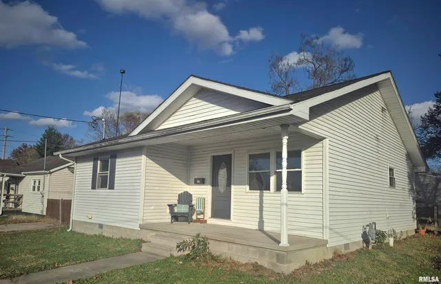 $92,500 | 1116 South Land Street, Harrisburg, IL 62946
