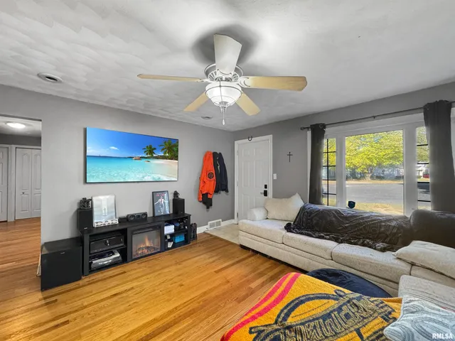 $140,000 | 2908 North Saint Philomena Court, Peoria, IL 61604