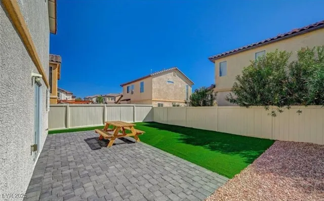 $2,250 | 5733 Rose Tiara Drive, Las Vegas, NV 89139