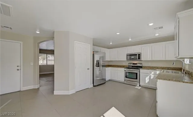$2,250 | 5733 Rose Tiara Drive, Las Vegas, NV 89139