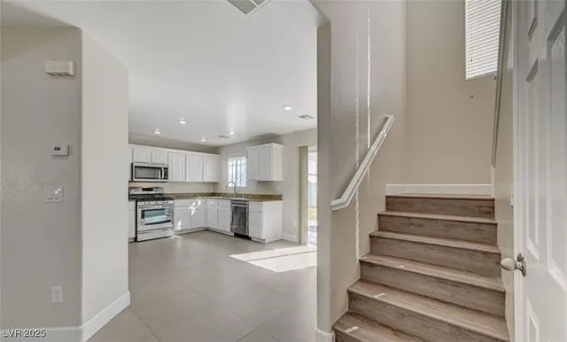 $2,250 | 5733 Rose Tiara Drive, Las Vegas, NV 89139