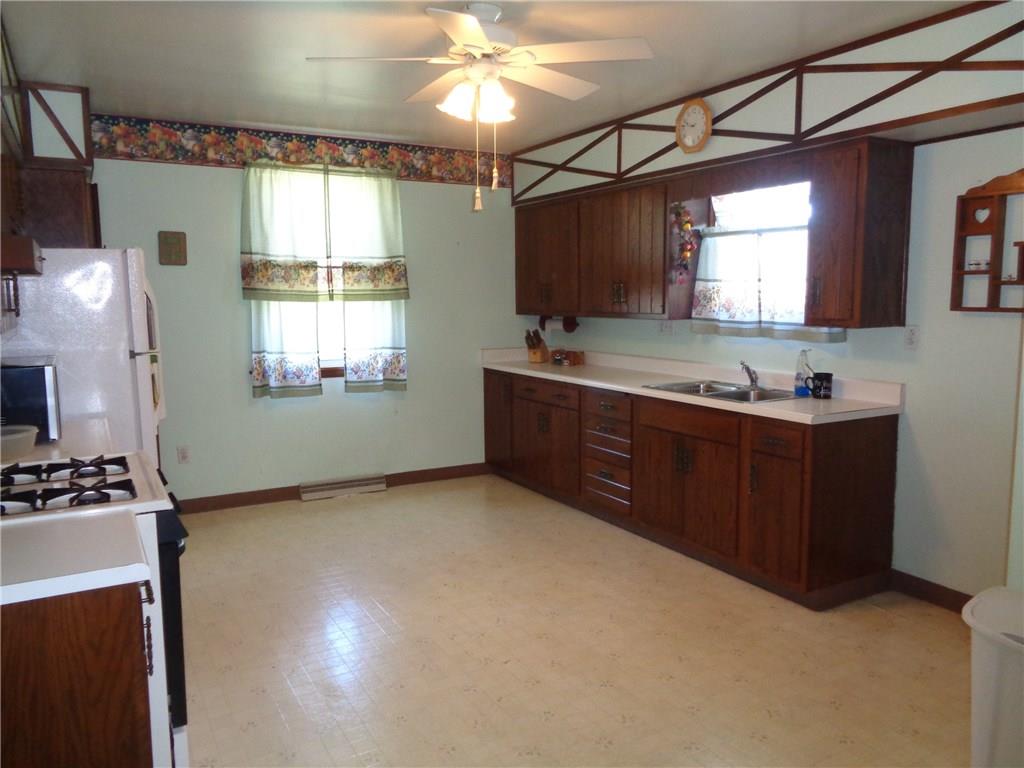 31 Forest Road Ambridge, PA 15003 - Photo 4 of 19 Gallery Image 4