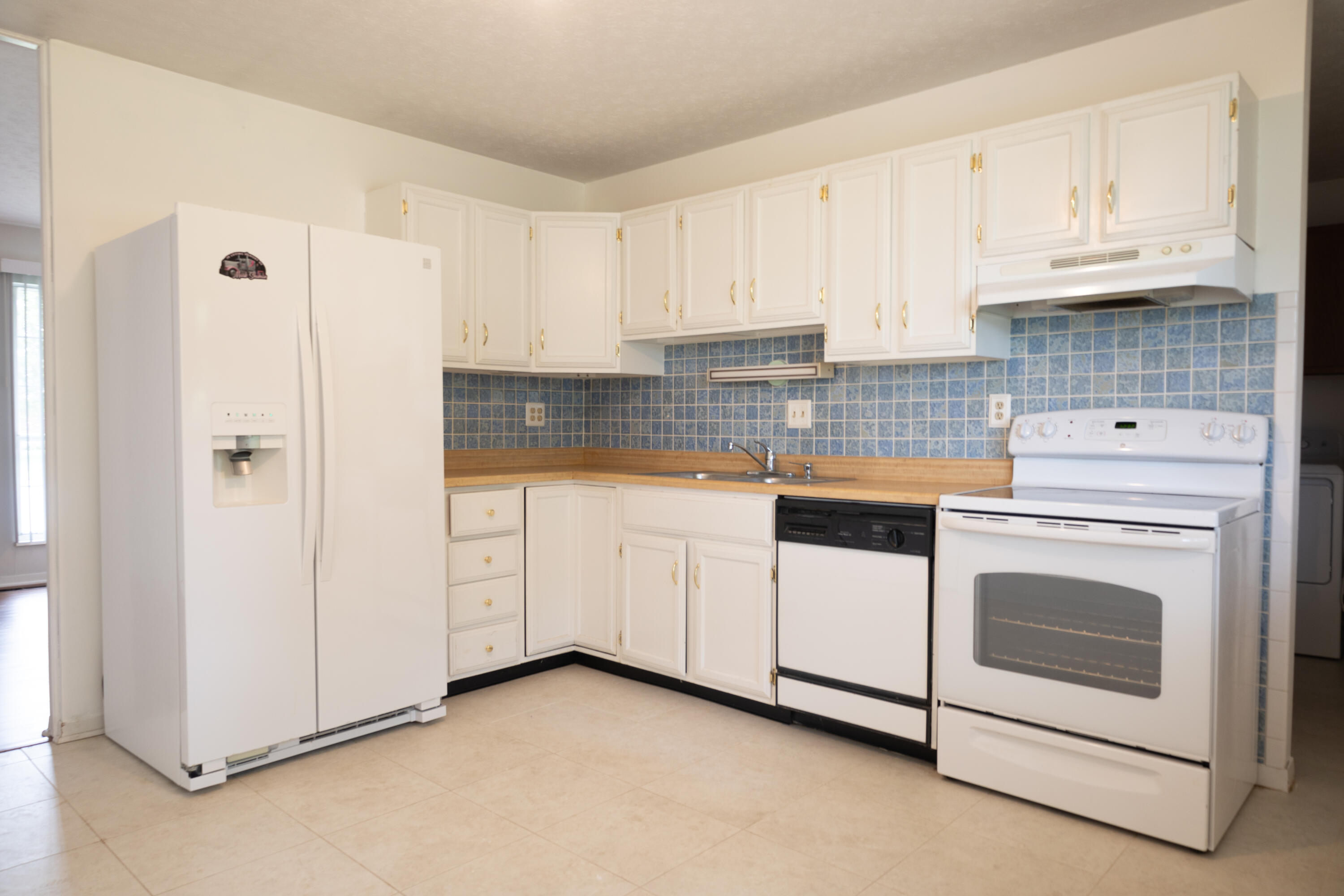 2922 Derr Road Springfield, OH 45503 - Photo 9 of 15 Gallery Image 9