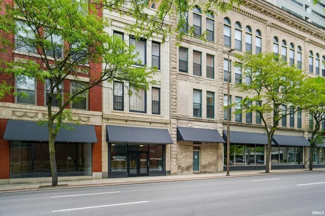 $169,900 | 112 West Washington Boulevard, Unit 422, Fort Wayne, IN 46802