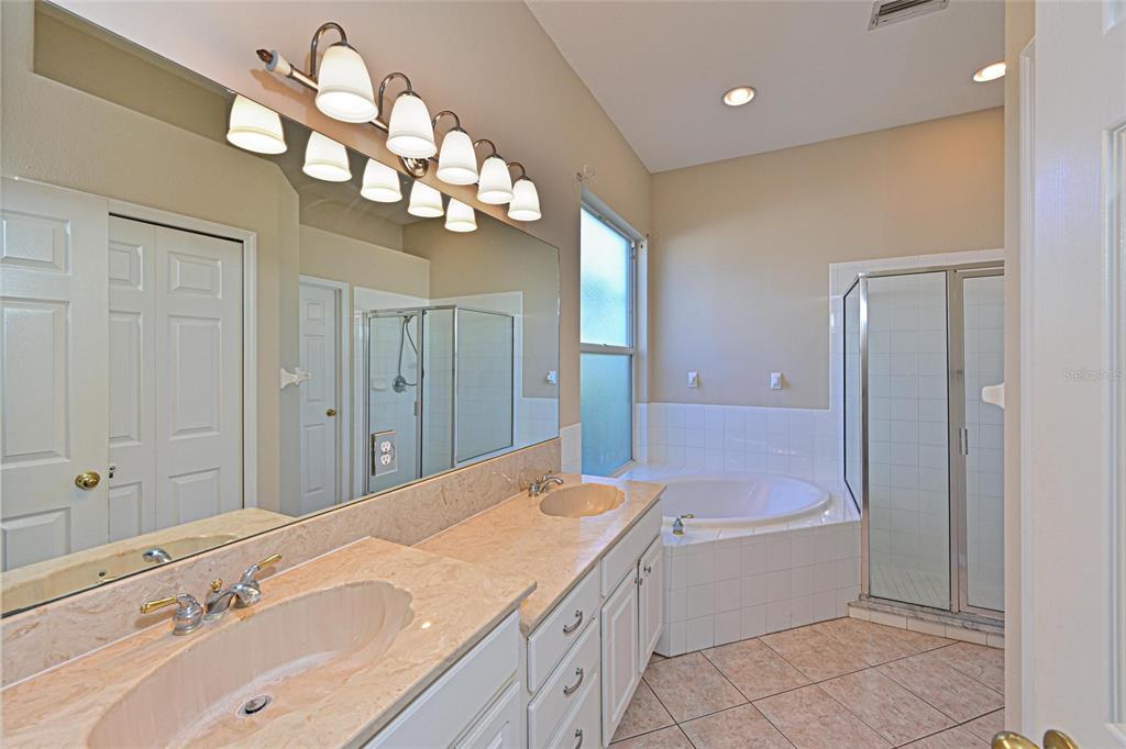 6248 Tupelo Trail Lakewood Ranch, FL 34202 - Photo 22 of 53