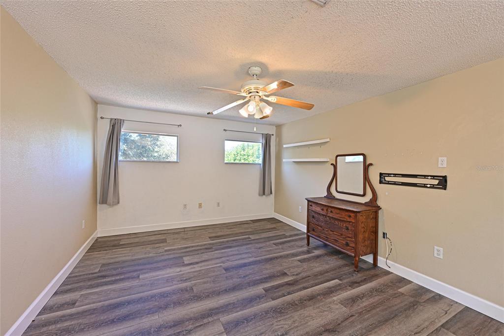 6248 Tupelo Trail Lakewood Ranch, FL 34202 - Photo 31 of 53