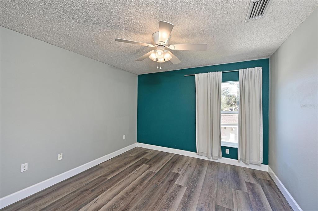 6248 Tupelo Trail Lakewood Ranch, FL 34202 - Photo 33 of 53