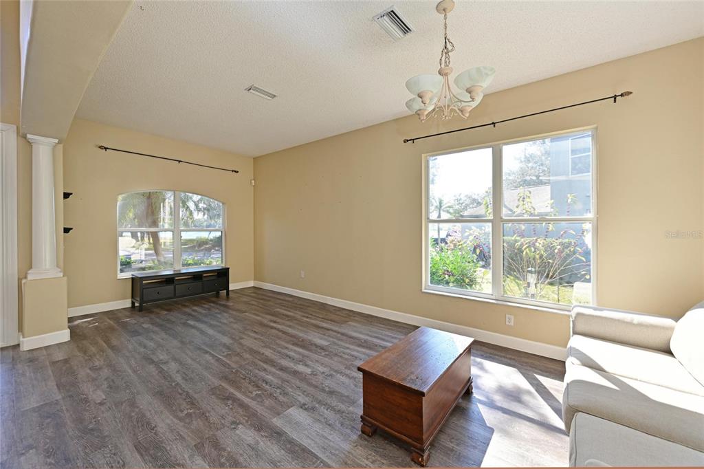 6248 Tupelo Trail Lakewood Ranch, FL 34202 - Photo 8 of 53