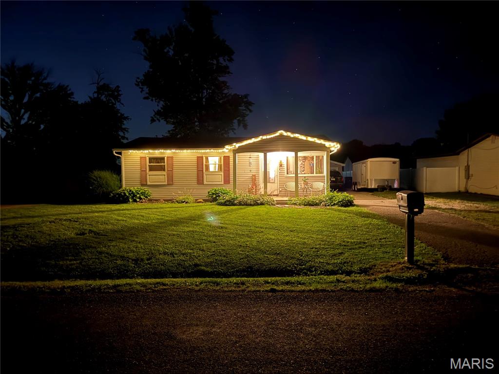 15315 North Humbert Road Brighton, IL 62012 - Photo 3 of 27 Gallery Image 3