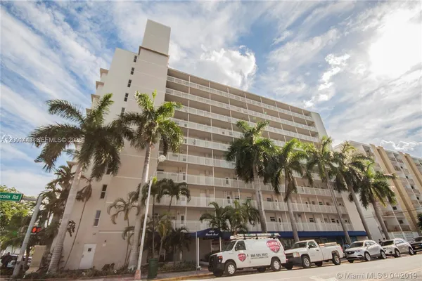 $450,000 | 1300 Lincoln Road, Unit A301, Miami Beach, FL 33139