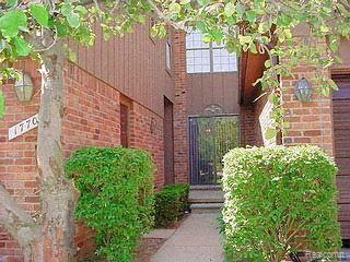 1770 Thomas Court Rochester, MI 48309 - Photo 1 of 1 Private Garden Entrance