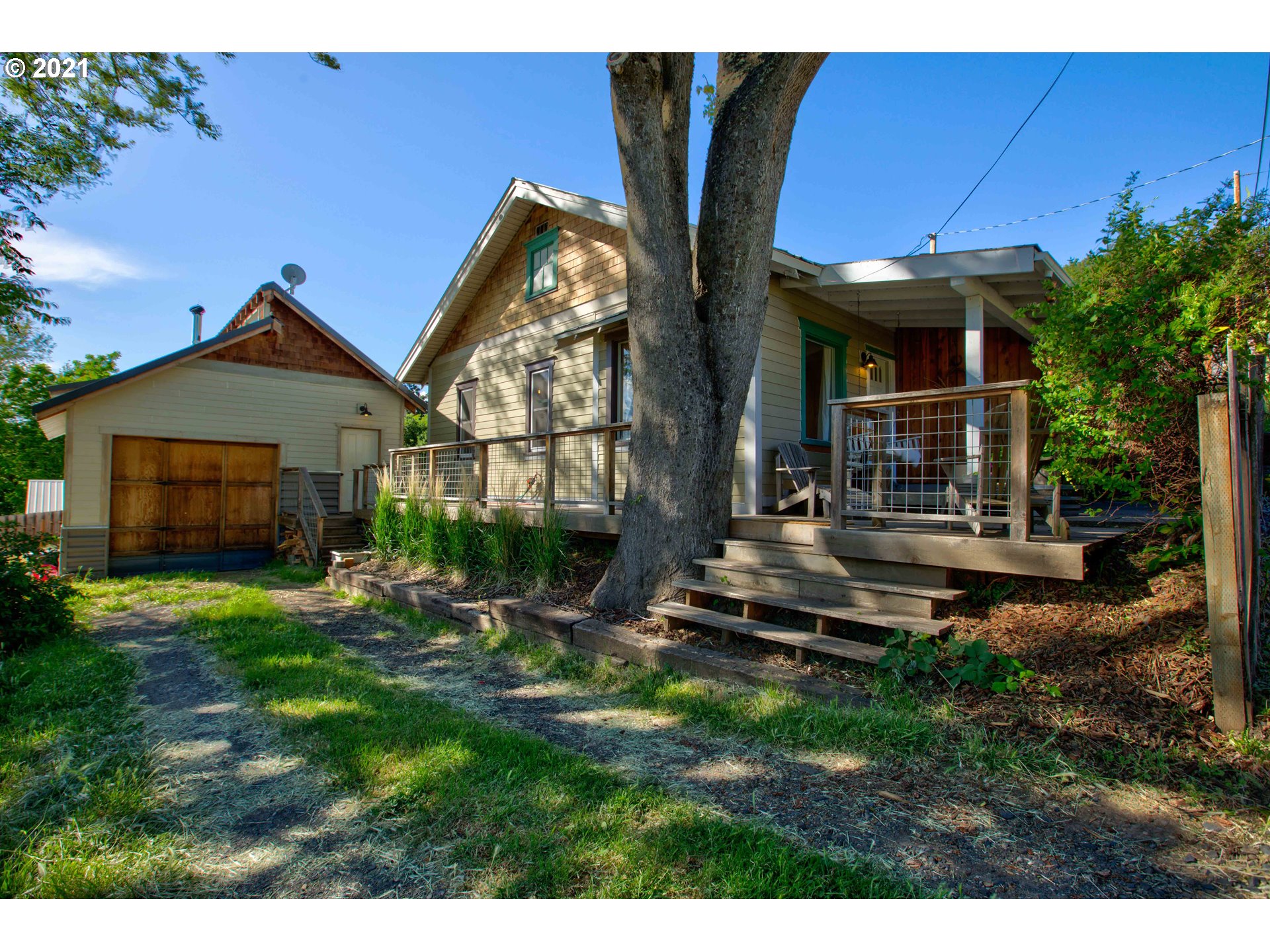 407 3rd Street Lyle, WA 98635 - Photo 1 of 32 Gallery Image 1