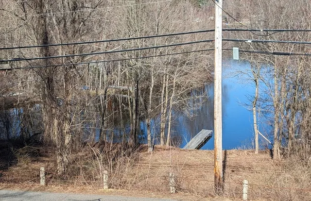 $39,399 | Lot 0 Mashapaug Road, Holland, MA 01521
