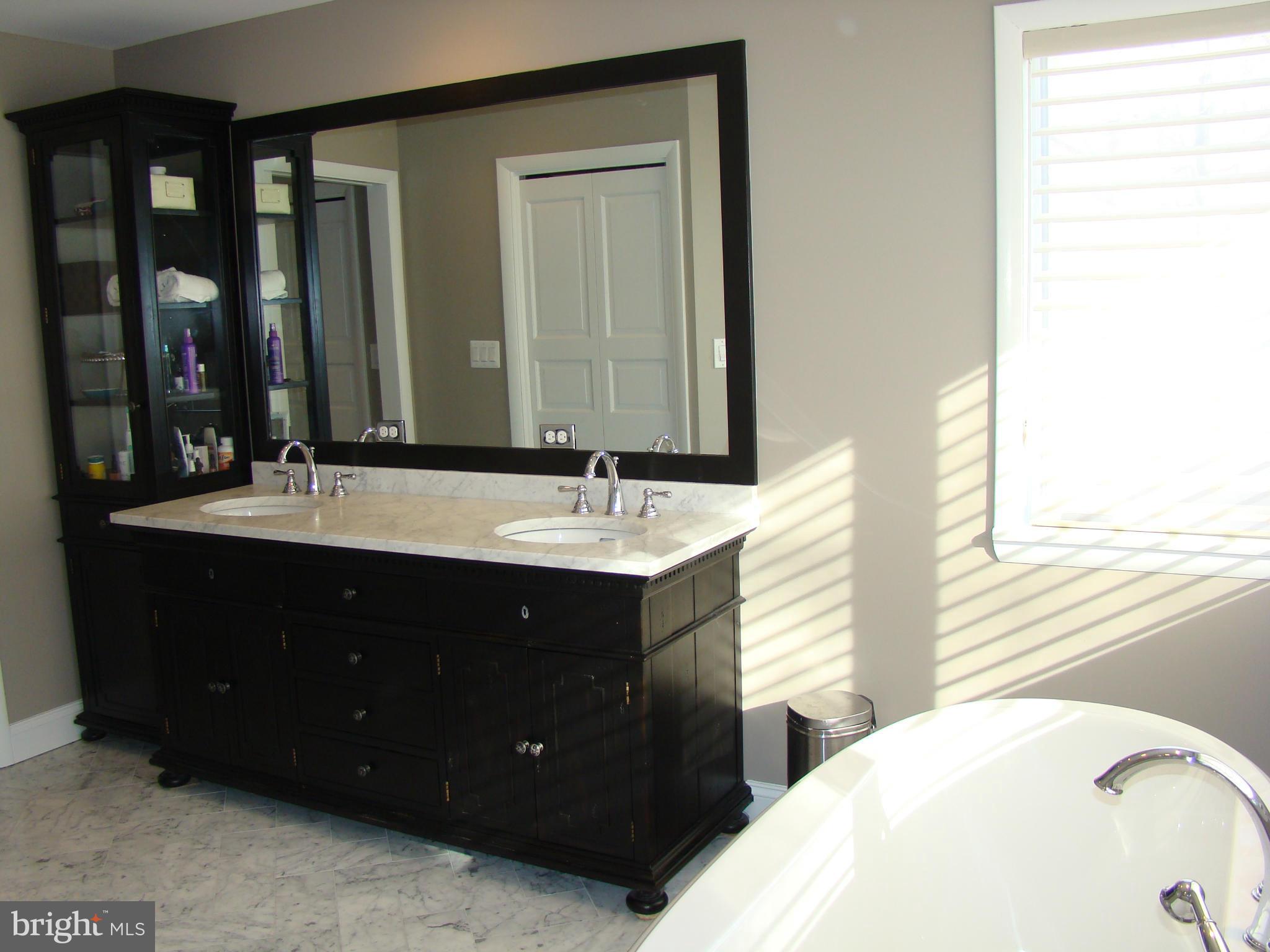 5 Roland Court Ruxton, MD 21204 - Photo 20 of 30 Bath (Master)