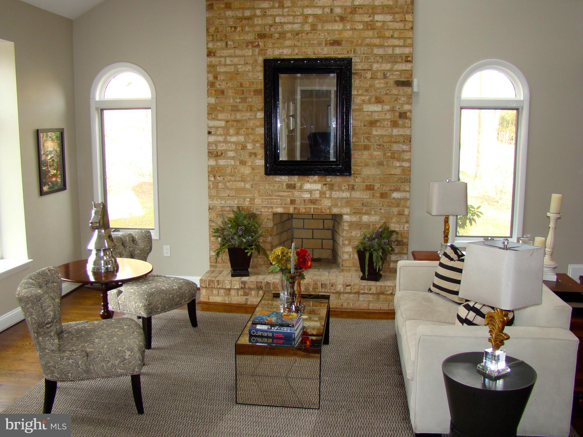 5 Roland Court Ruxton, MD 21204 - Photo 4 of 30 Living Room