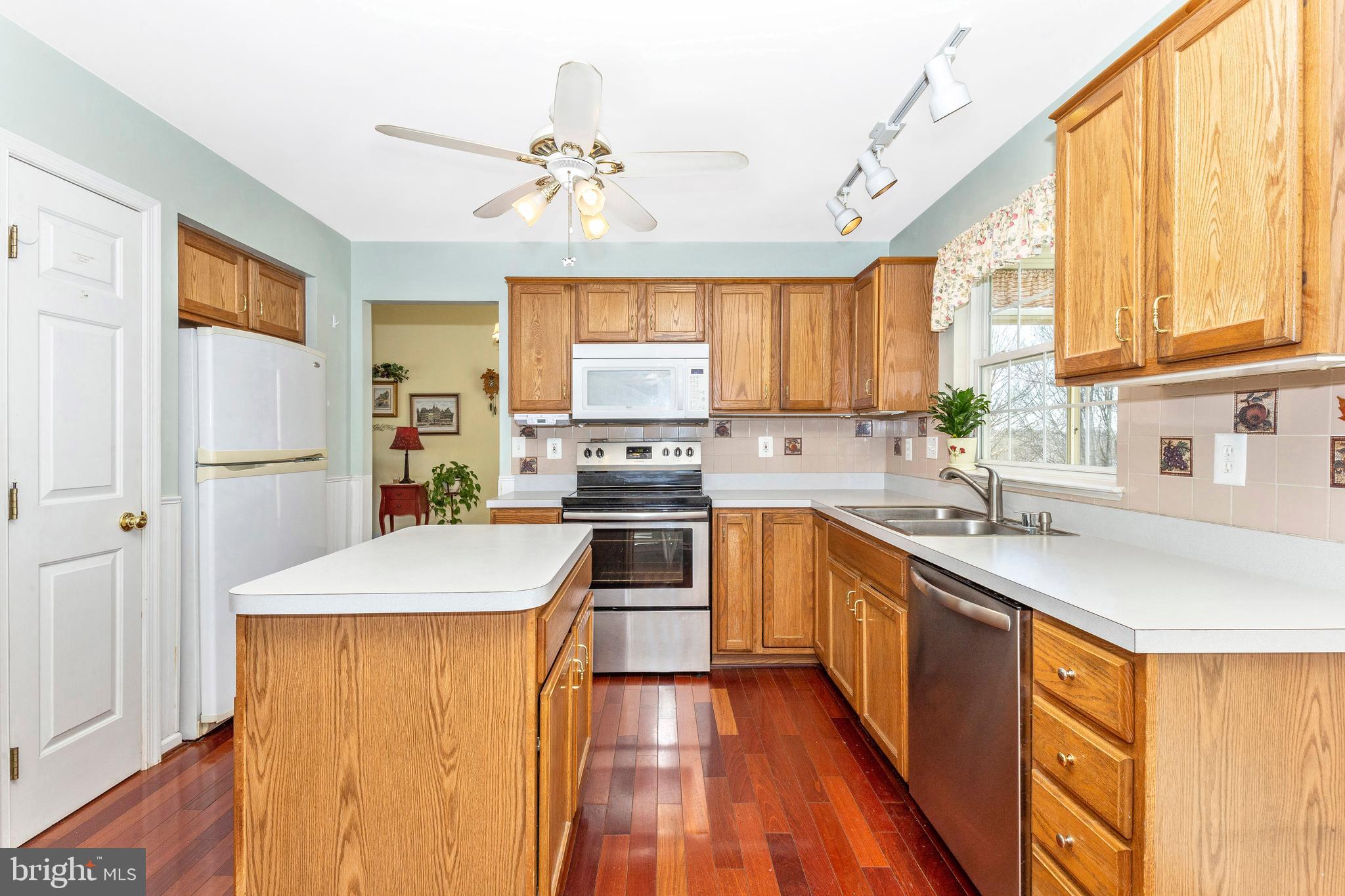 1306 Crossbow Road Mount Airy, MD 21771 - Photo 12 of 78 Kitchen
