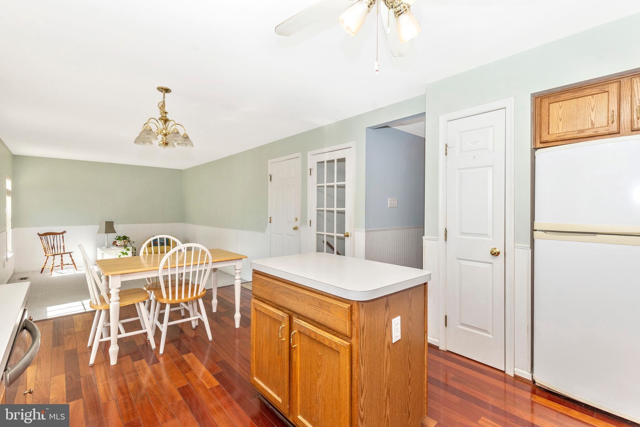 1306 Crossbow Road Mount Airy, MD 21771 - Photo 14 of 78 Kitchen Breakfast