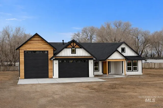 $749,900 | 5540 Southeast Greenwood Ave Mountain, Mountain Home, ID 83647