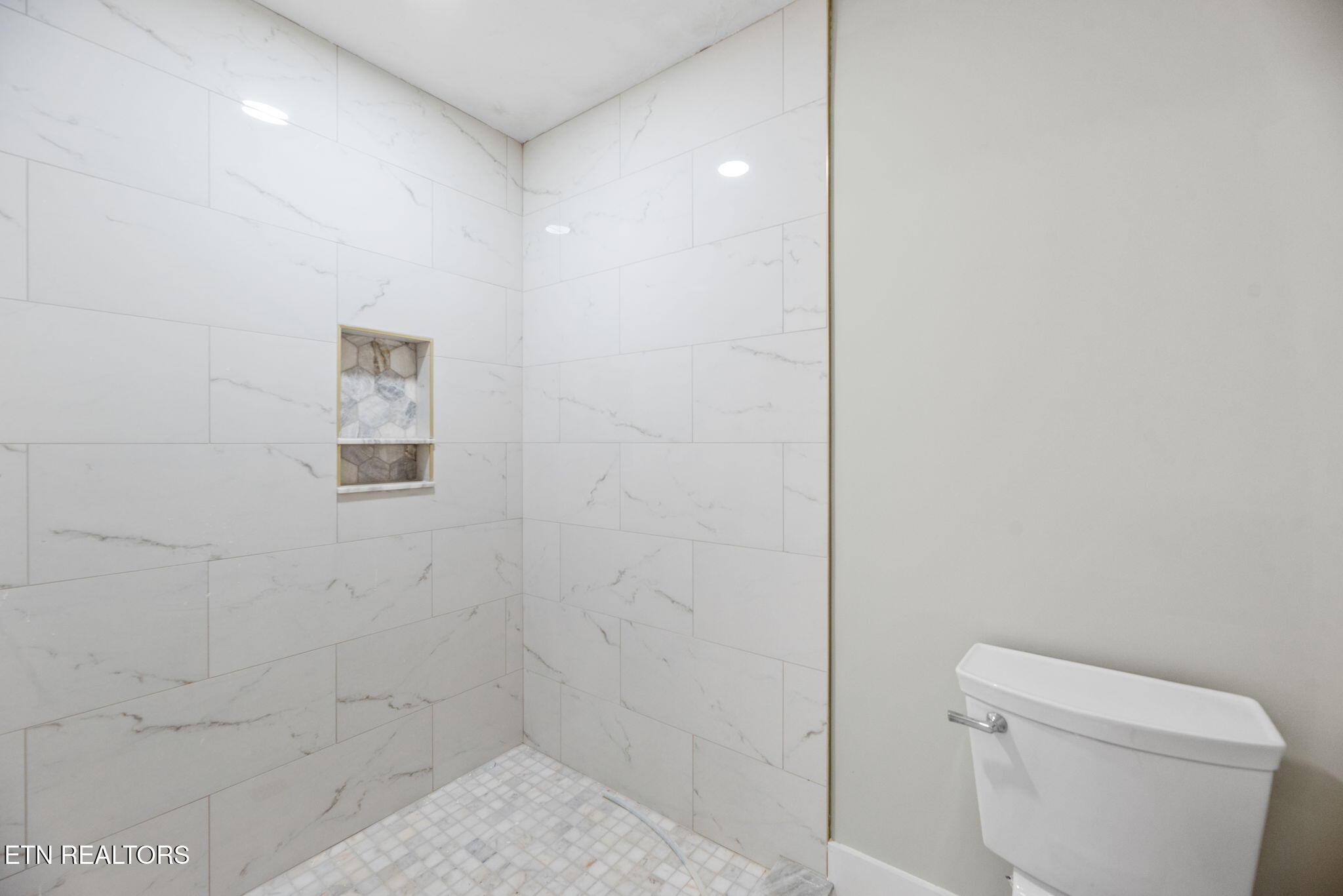 1384 Coal Hill Road Harriman, TN 37748 - Photo 17 of 38 17-web-or-mls-ClHll1384 (42)