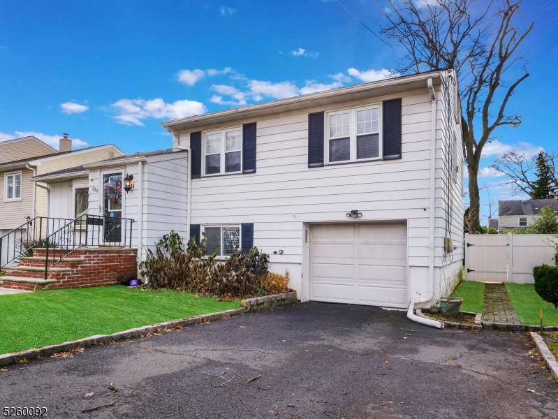 135 Hawthorne Avenue Springfield, NJ 07081 - Photo 1 of 22