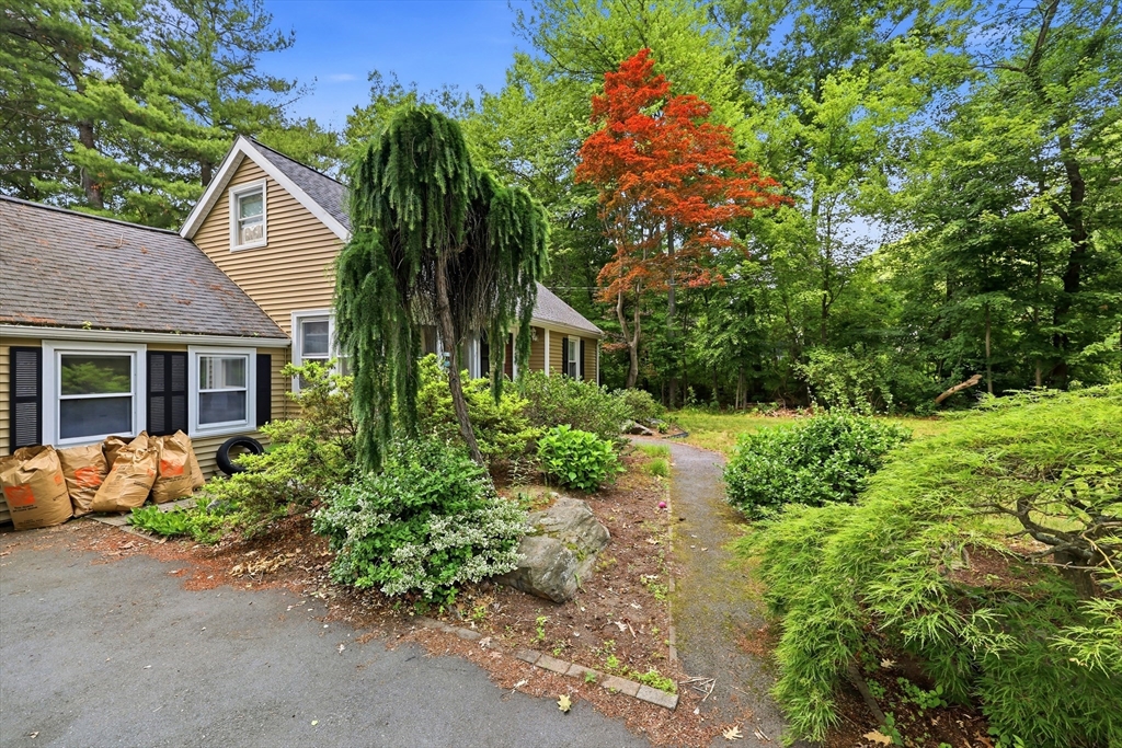 80 Old Mill Road Shrewsbury, MA 01545 - Photo 34 of 36