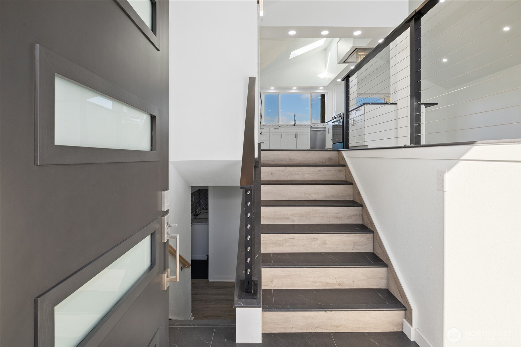 9926 71st Street Southwest Lakewood, WA 98498 - Photo 3 of 40