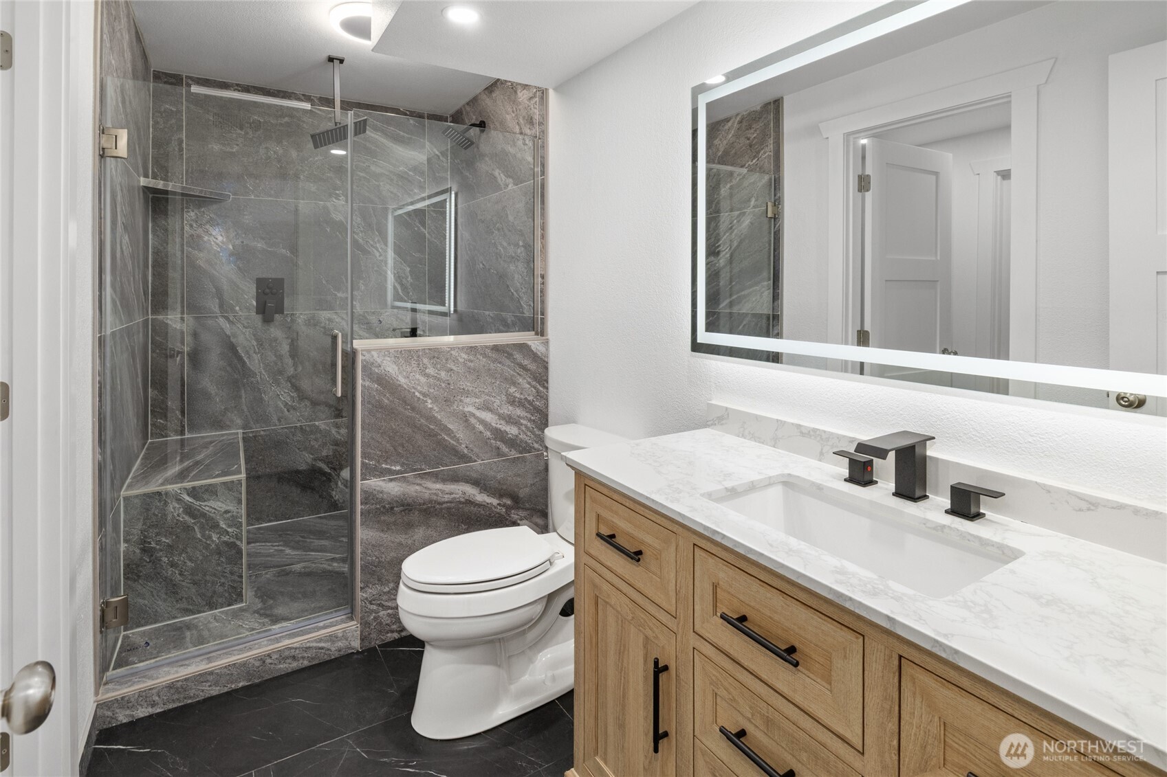 9926 71st Street Southwest Lakewood, WA 98498 - Photo 32 of 40