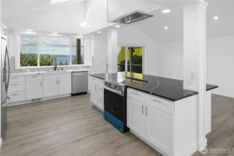 $1,150,000 | 9926 71st Street Southwest, Lakewood, WA 98498