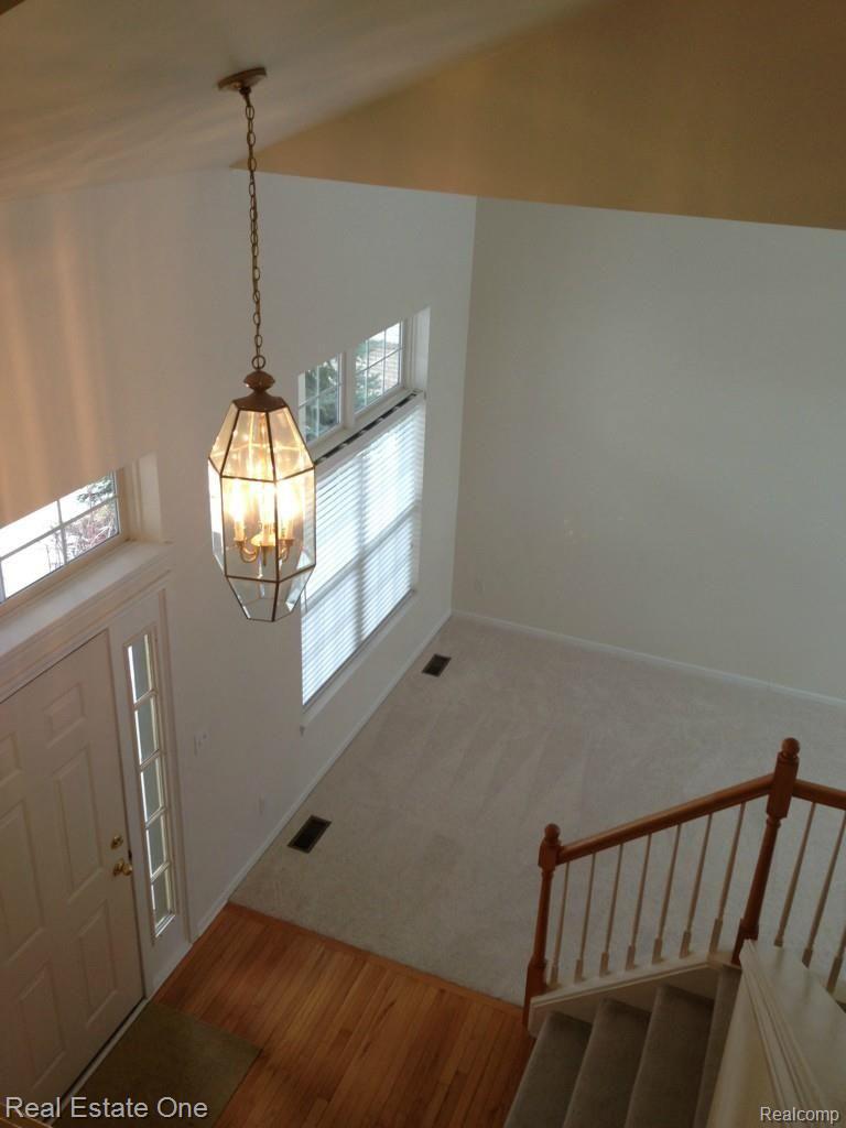 3601 Normandy Drive Rochester, MI 48306 - Photo 16 of 26 15.jpg