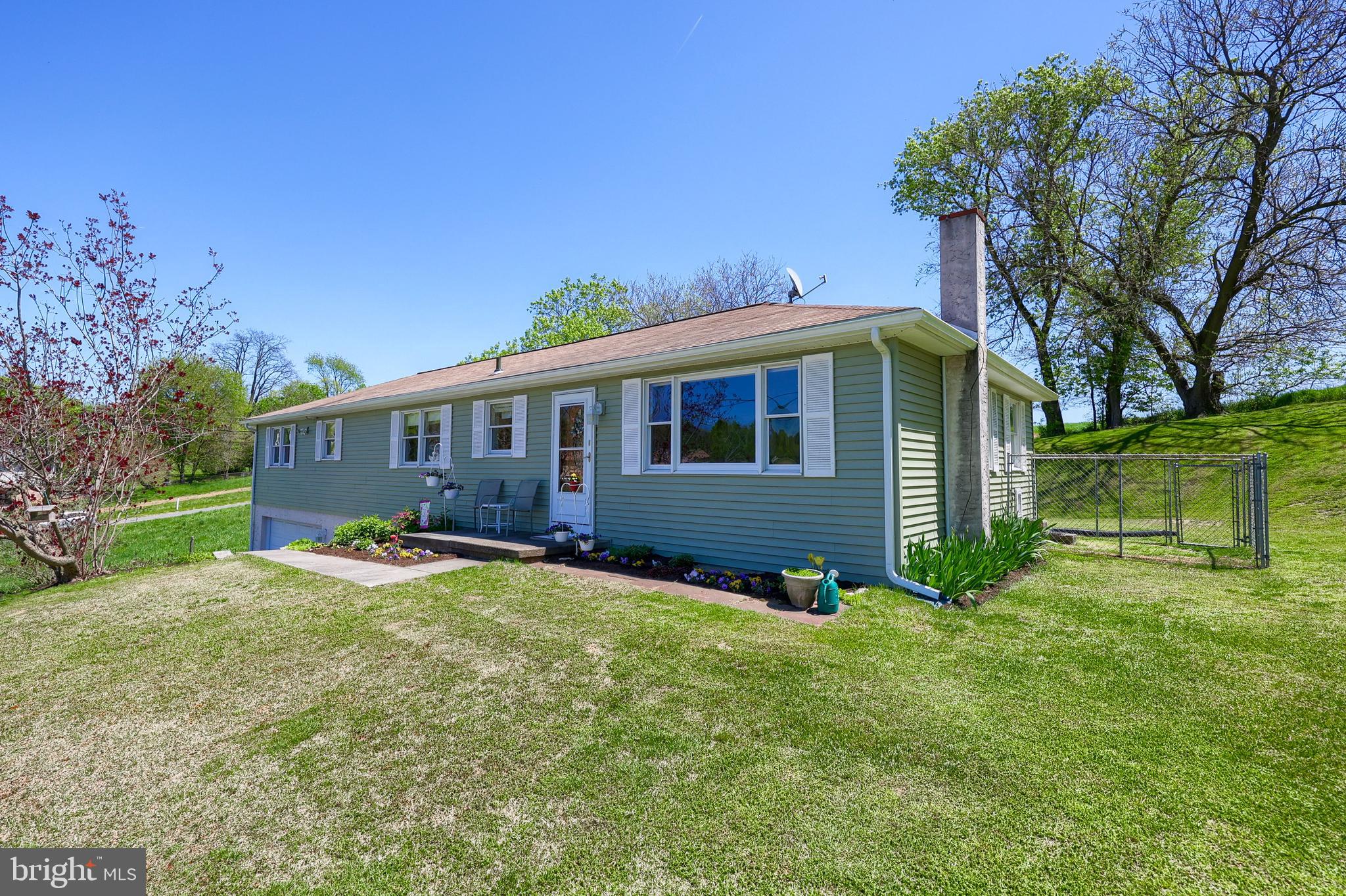 147 Radcliff Road Willow Street, PA 17584 - Photo 2 of 41