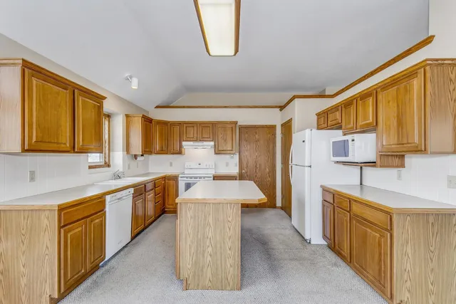 $340,000 | 1067 Northeast 70 Avenue, Kingman, KS 67068