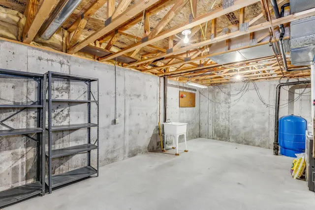 $340,000 | 1067 Northeast 70 Avenue, Kingman, KS 67068