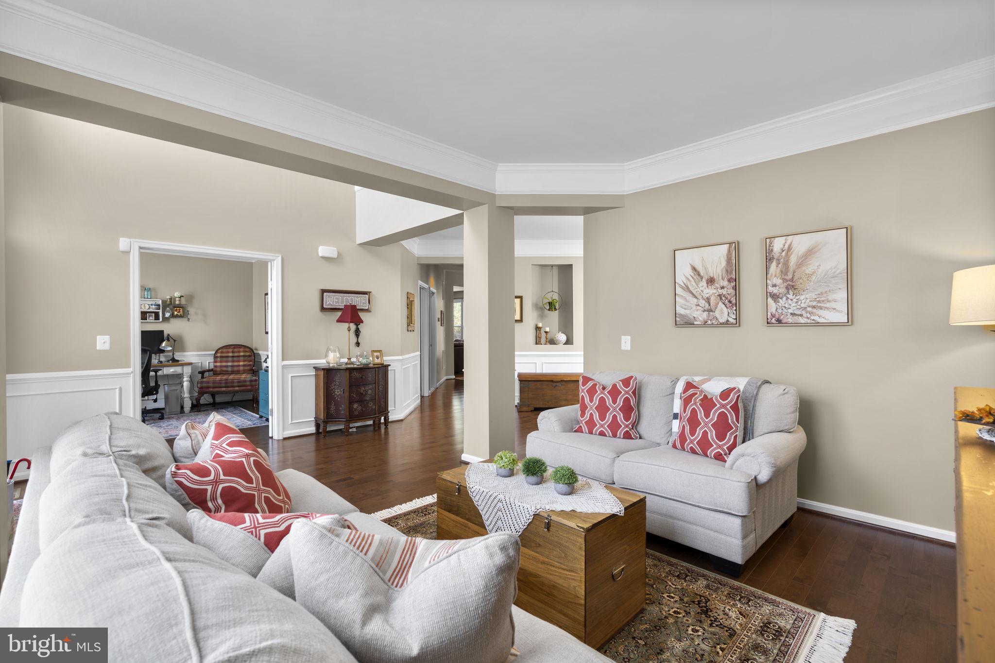 9323 Castle Hill Road Springfield, VA 22153 - Photo 10 of 95