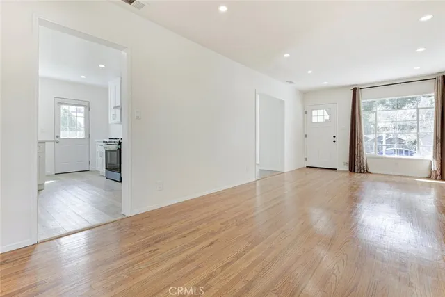 $1,695,000 | 3055 Sycamore Avenue, La Crescenta, CA 91214