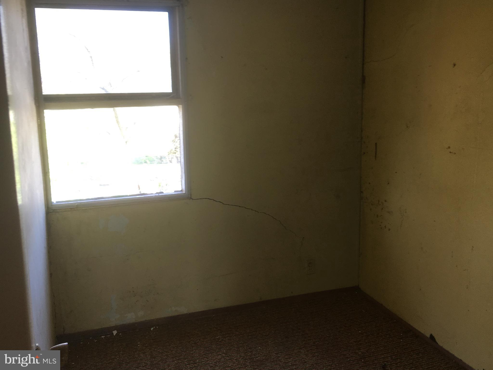 2956 Freeway Baltimore, MD 21227 - Photo 8 of 10 Bedroom