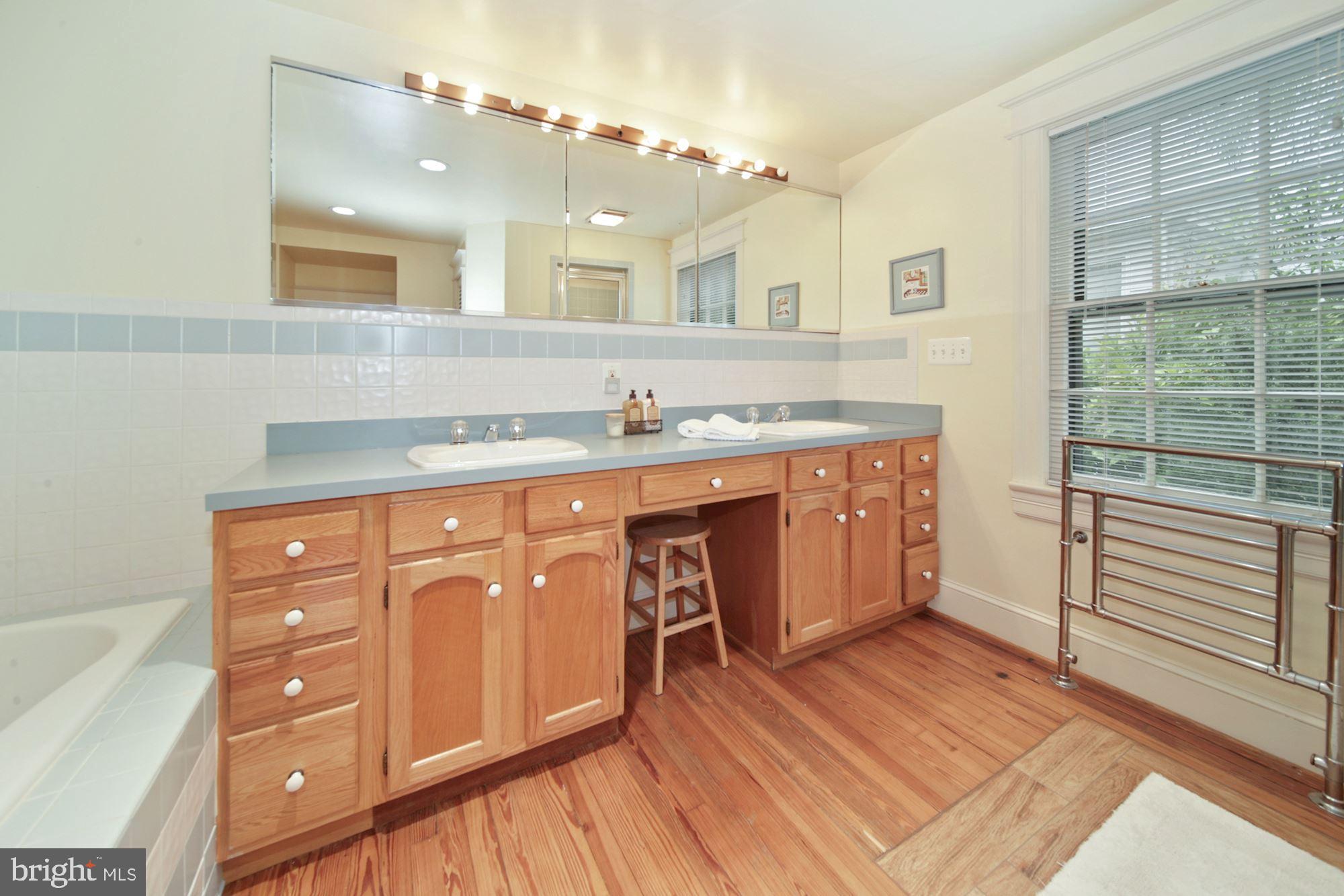 5211 Goddard Road Bethesda, MD 20814 - Photo 17 of 41 Owner's bath with double sinks