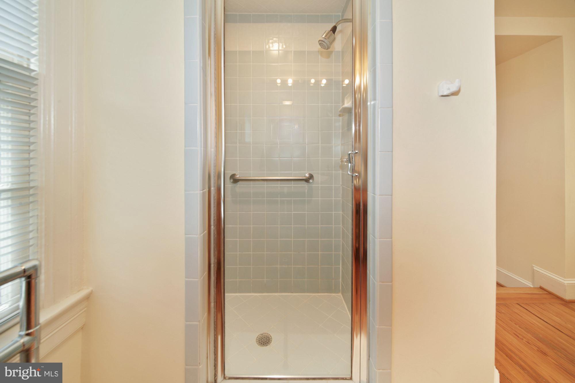 5211 Goddard Road Bethesda, MD 20814 - Photo 18 of 41 Owner's bath with separate shower