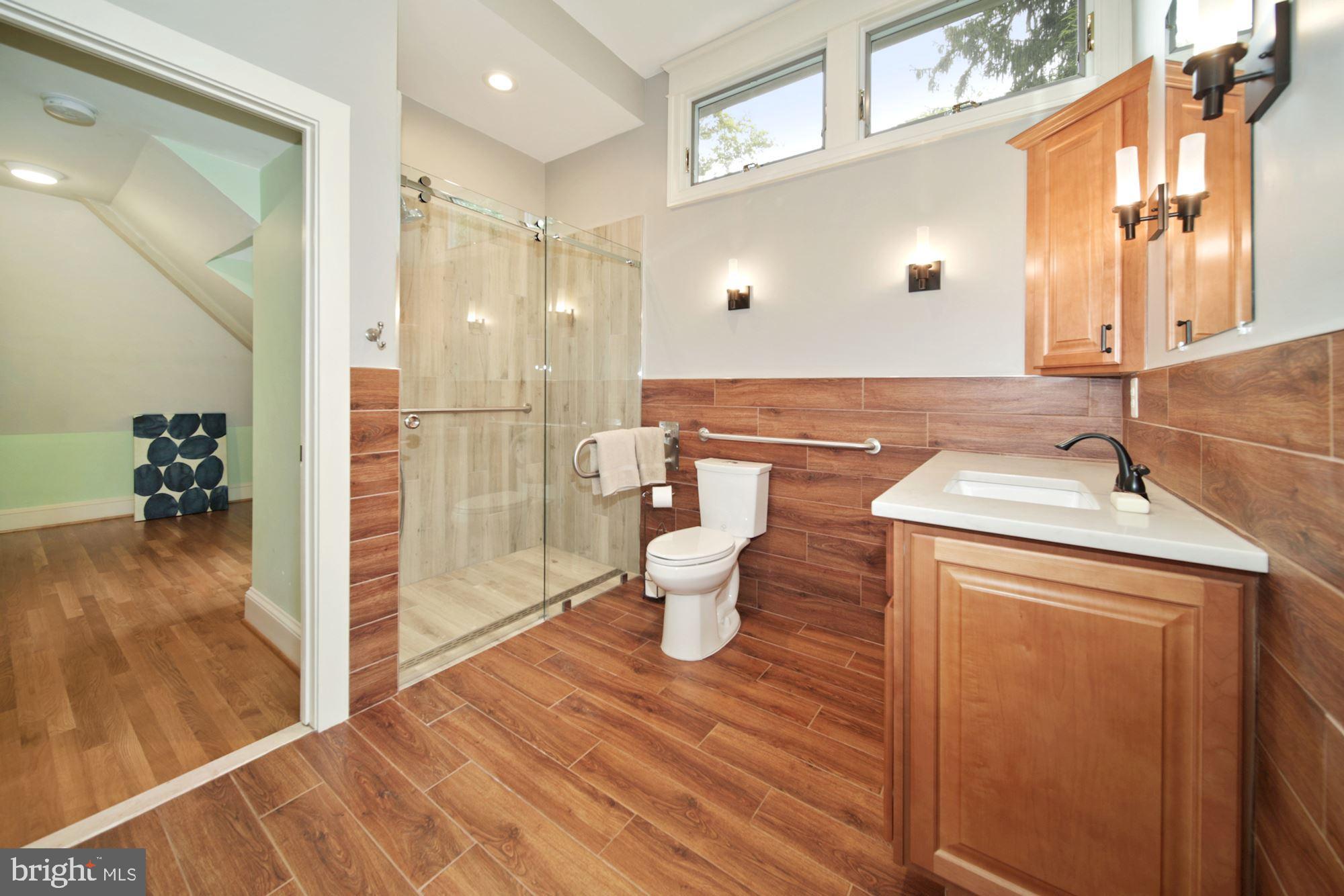 5211 Goddard Road Bethesda, MD 20814 - Photo 25 of 41 New bathroom on upper level