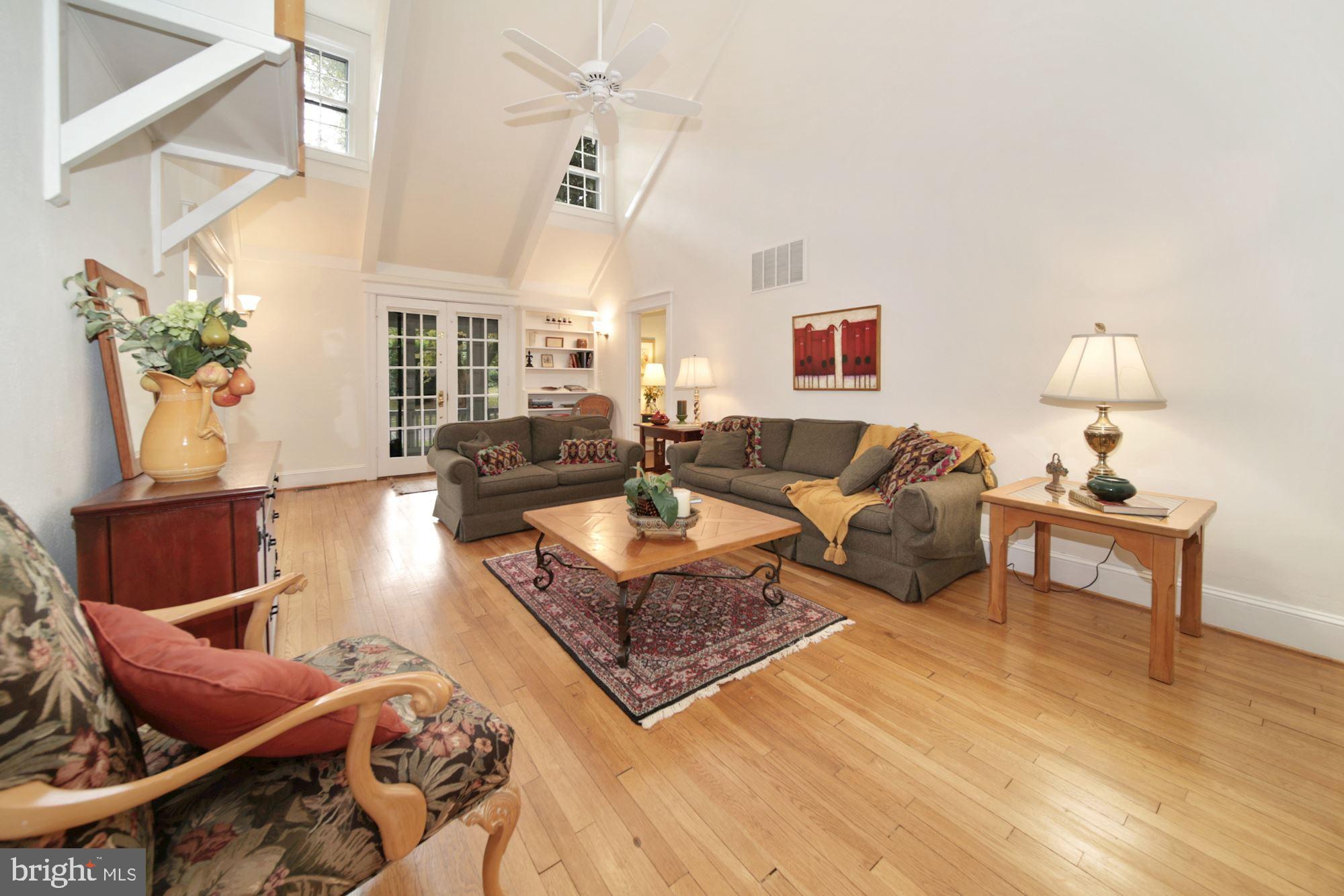 5211 Goddard Road Bethesda, MD 20814 - Photo 6 of 41 Living room with vaulted ceiling