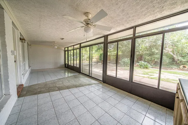 a view of an entryway