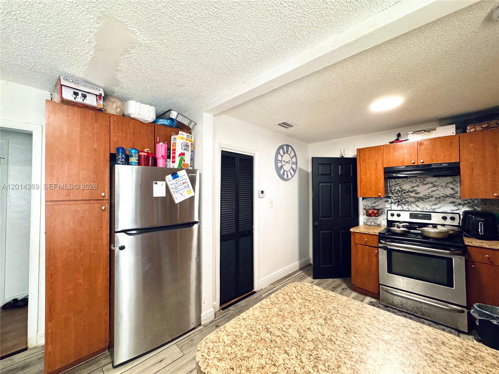 1484 Northwest 60th Street Miami, FL 33142 - Photo 4 of 28