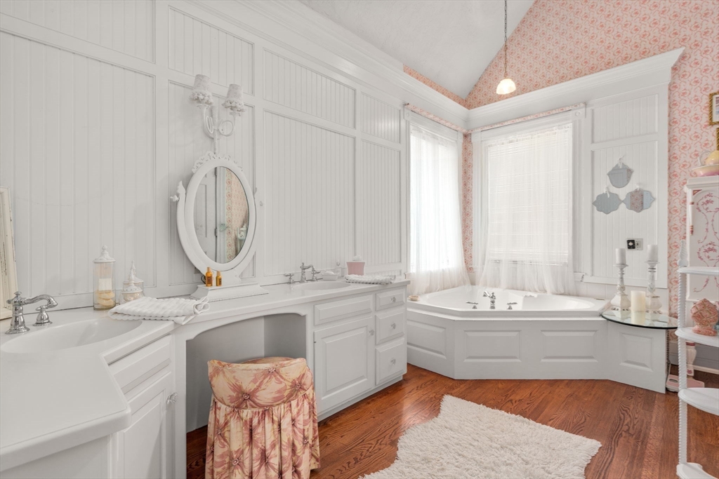 2 Country Way Hopkinton, MA 01748 - Photo 17 of 38