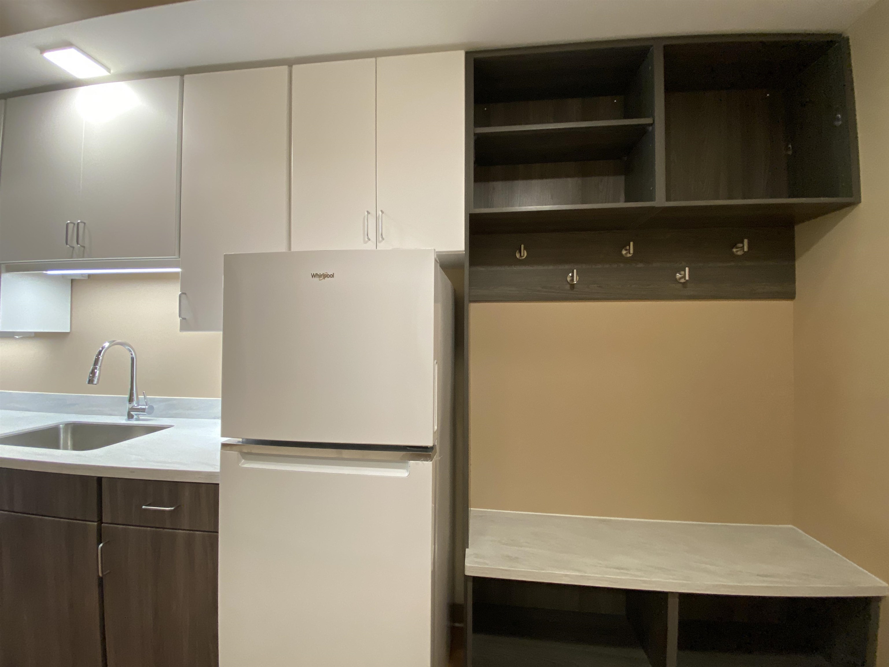 83 Hanover Street, Unit 205 Manchester, NH 03101 - Photo 22 of 37