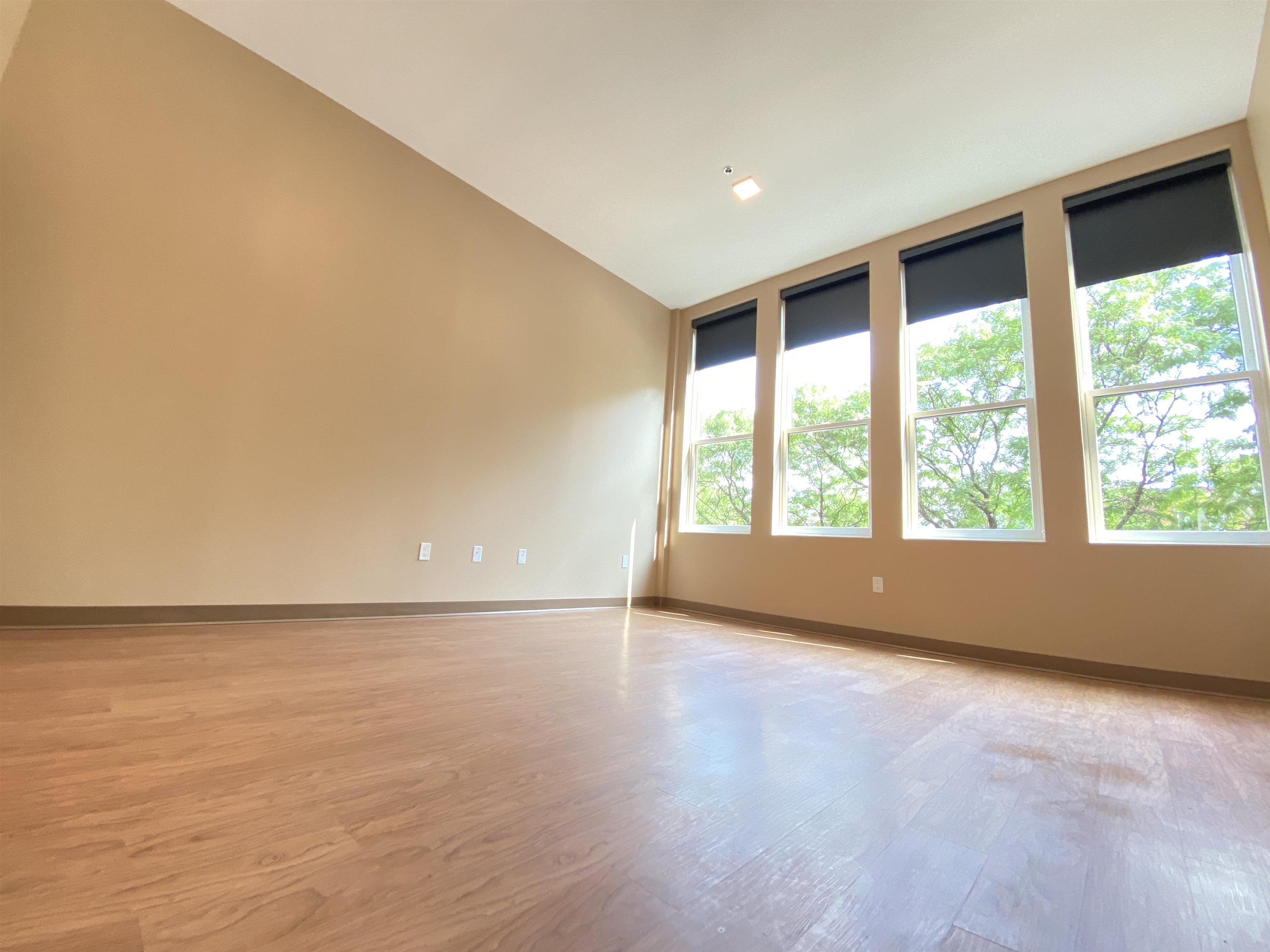 83 Hanover Street, Unit 205 Manchester, NH 03101 - Photo 24 of 37