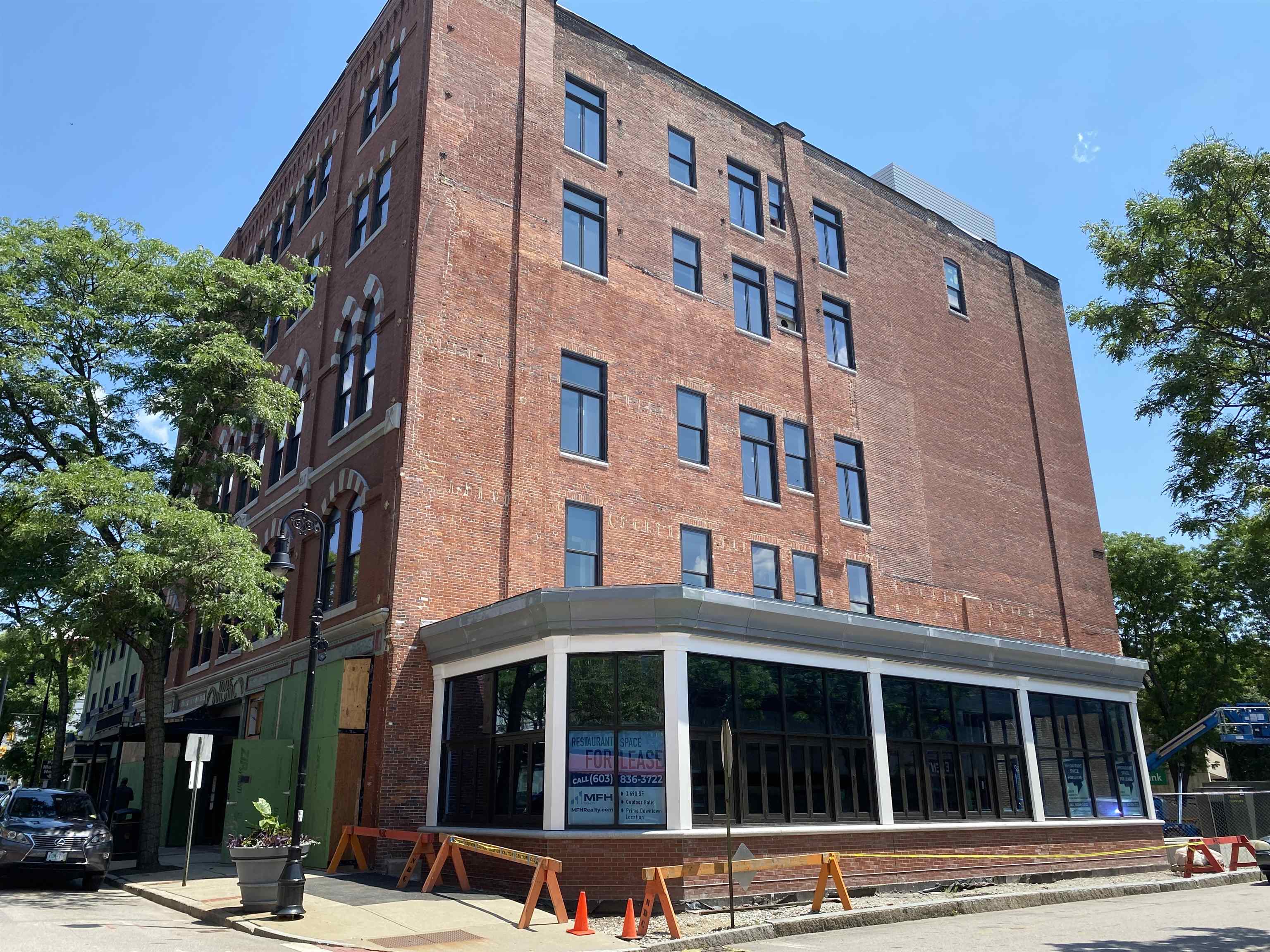 83 Hanover Street, Unit 205 Manchester, NH 03101 - Photo 4 of 37